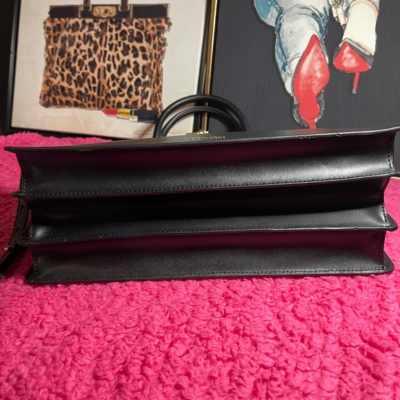 ❌SOLD❌💐💐MICHAEL KORS CROSSBODY 💐💐 - Picture 9 of 11